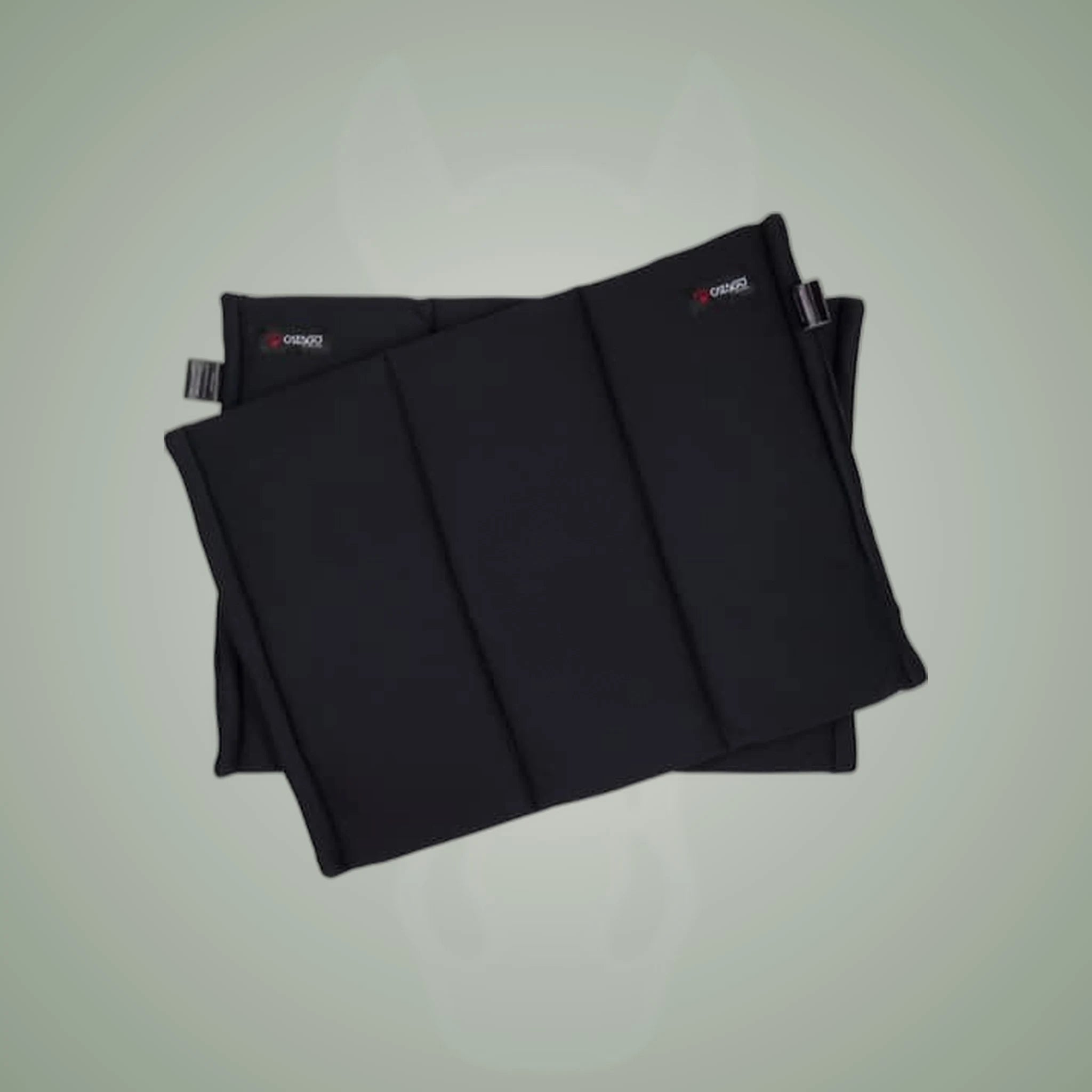 Catago Comfort Stable/Transport Pads on One-Eyed Equine branded background