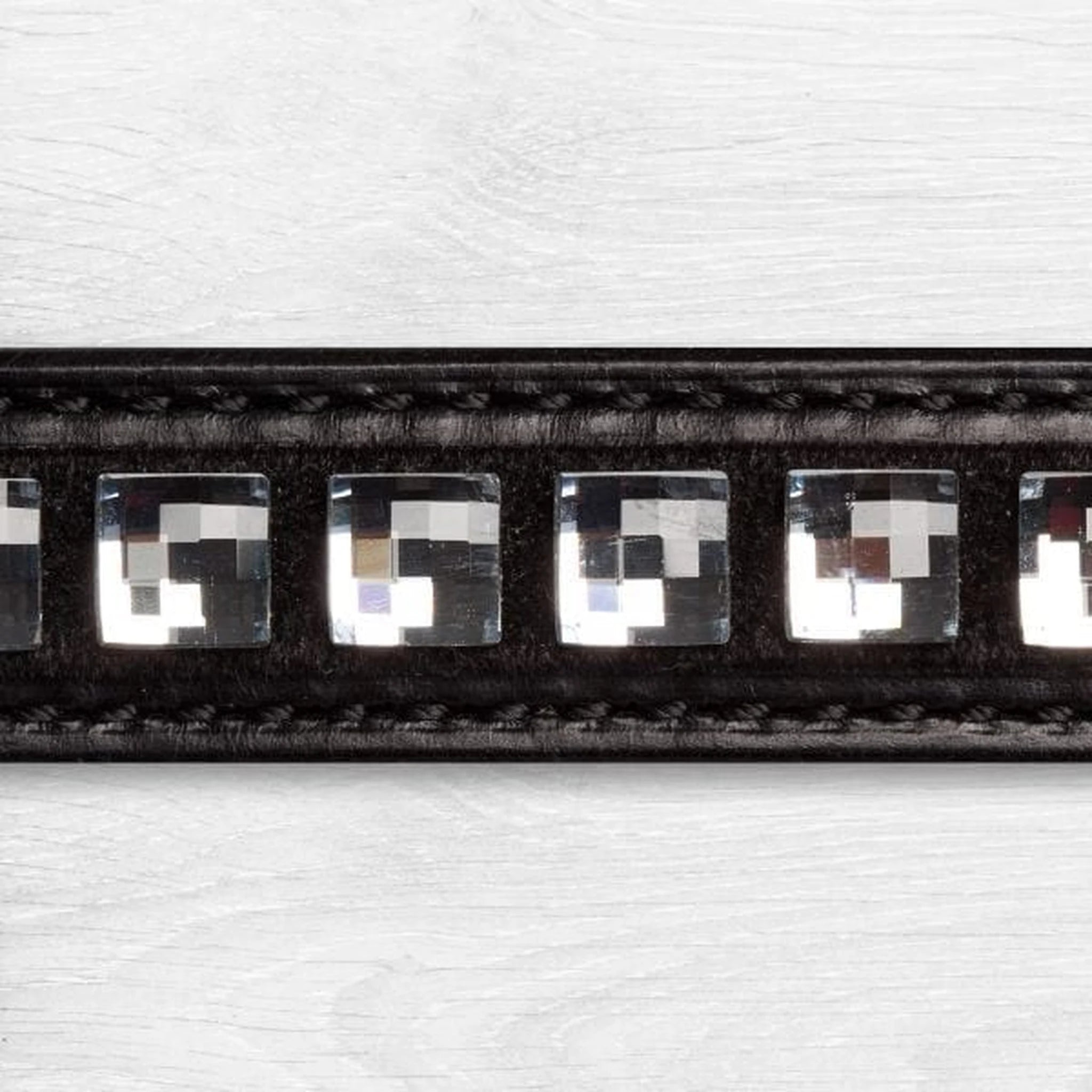Kieffer Magic Tack browband, close view of the round crystal setting.
