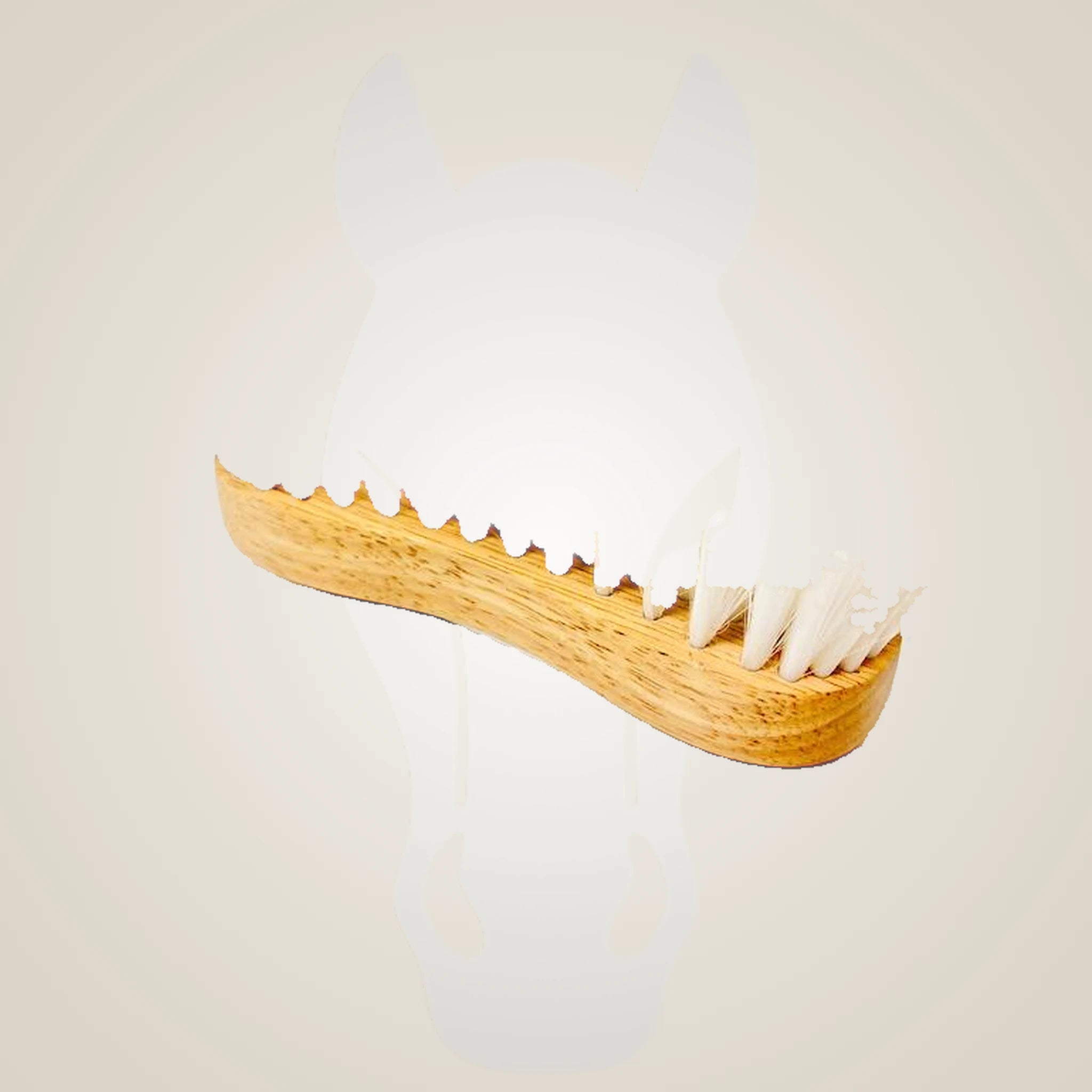 Lettia Face Brush Wood Back Metal Logo